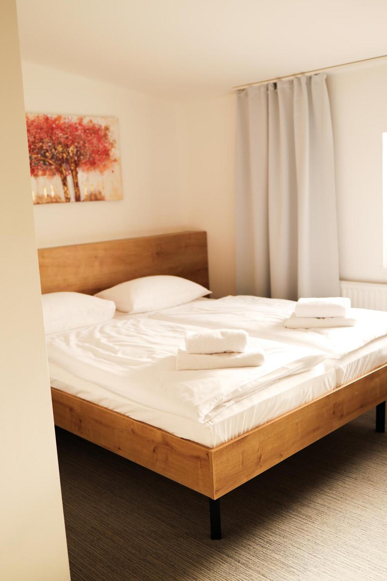 Golden Golem Hotel & Spa براغ المظهر الخارجي الصورة