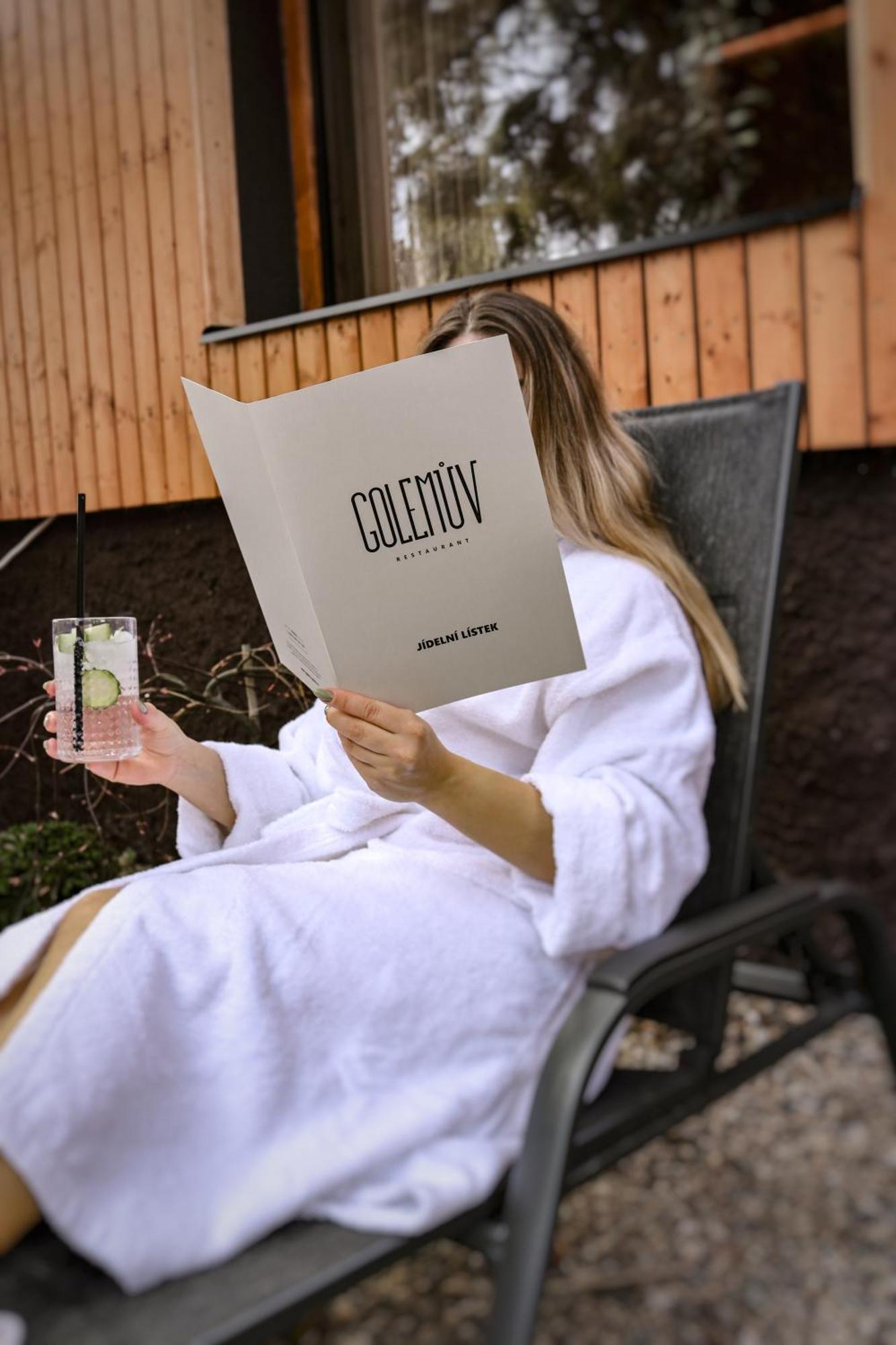 Golden Golem Hotel & Spa براغ المظهر الخارجي الصورة